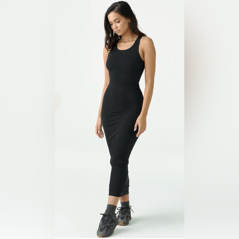 Joah Brown Rib Bodycon Maxi Dress - Black